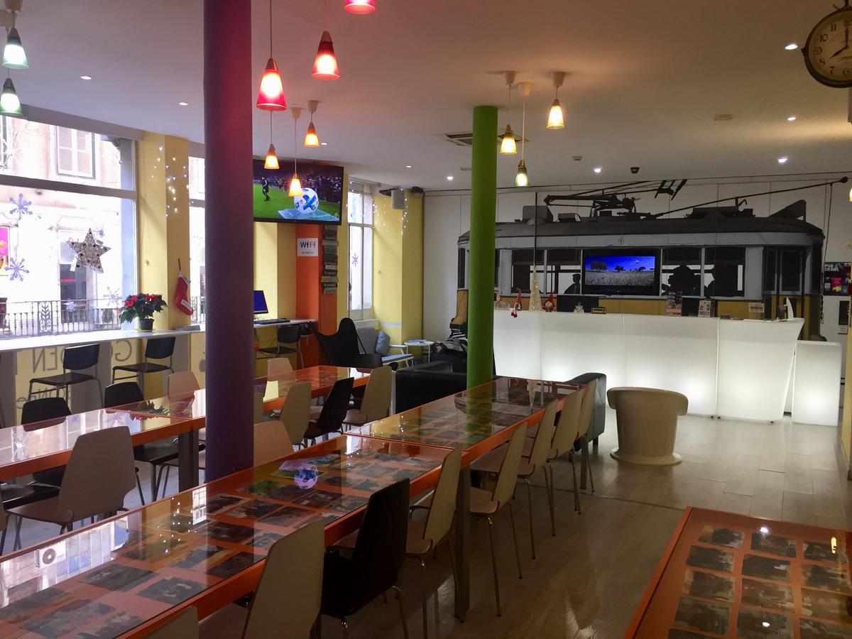 Golden Tram 242 Suites & Hostel Lisboa Ngoại thất bức ảnh